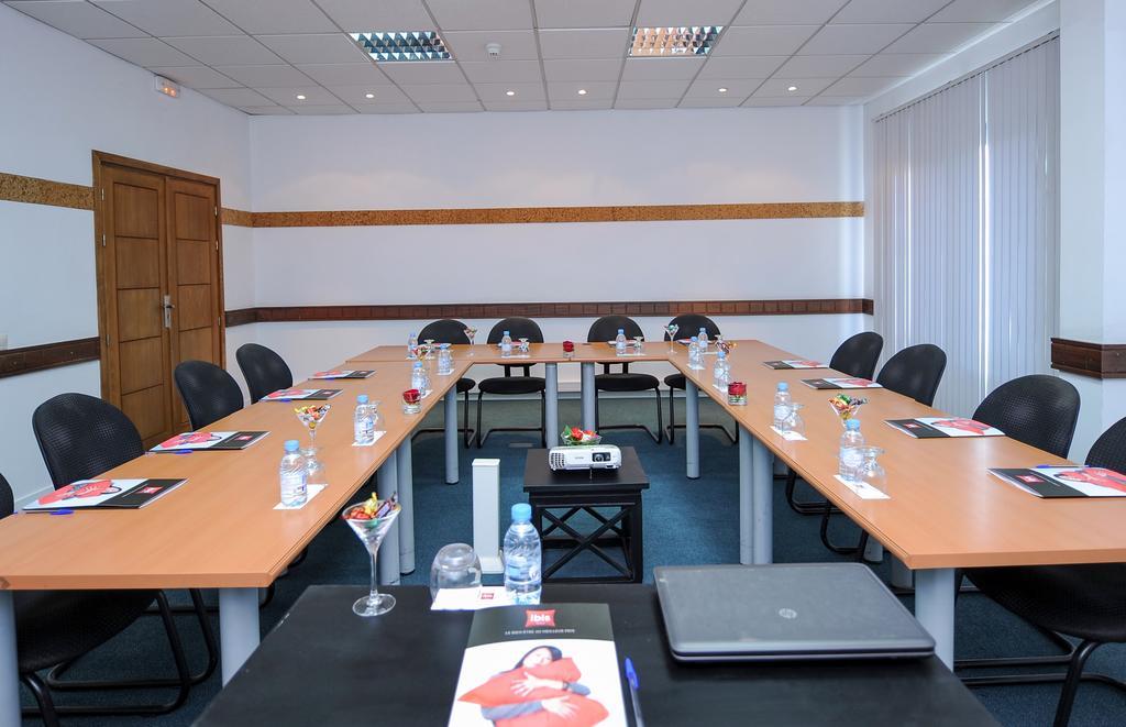 Ibis Agadir Hotel Bagian luar foto