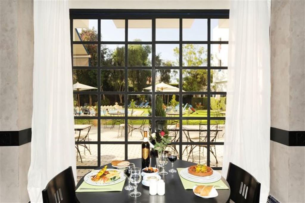 Ibis Agadir Hotel Bagian luar foto
