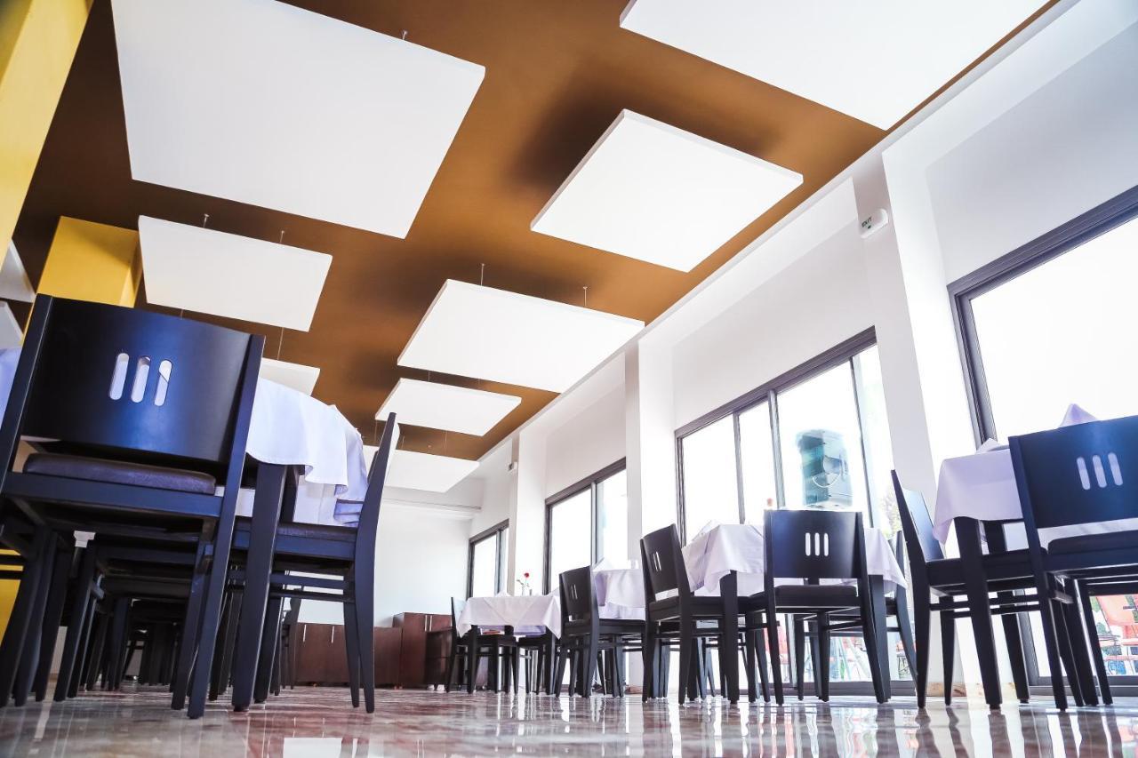 Ibis Agadir Hotel Bagian luar foto