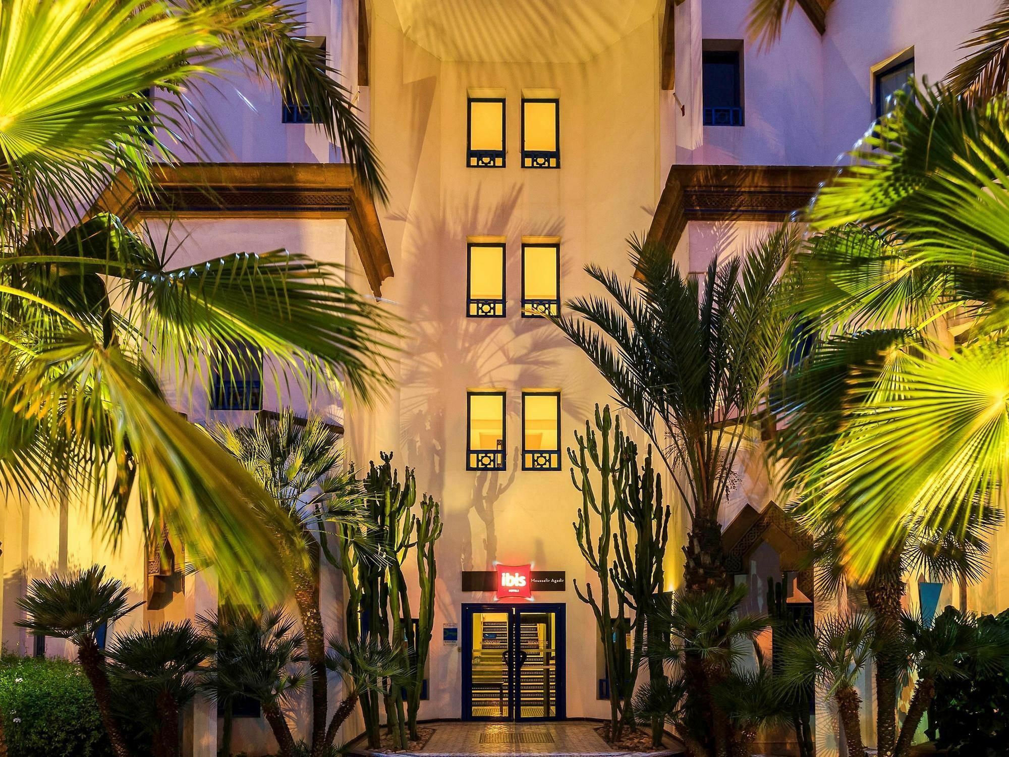 Ibis Agadir Hotel Bagian luar foto