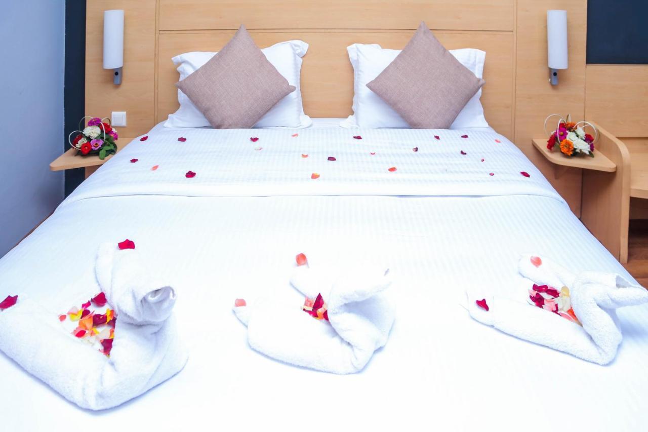 Ibis Agadir Hotel Bagian luar foto