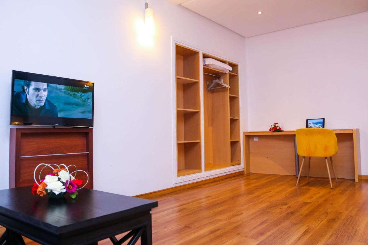 Ibis Agadir Hotel Bagian luar foto